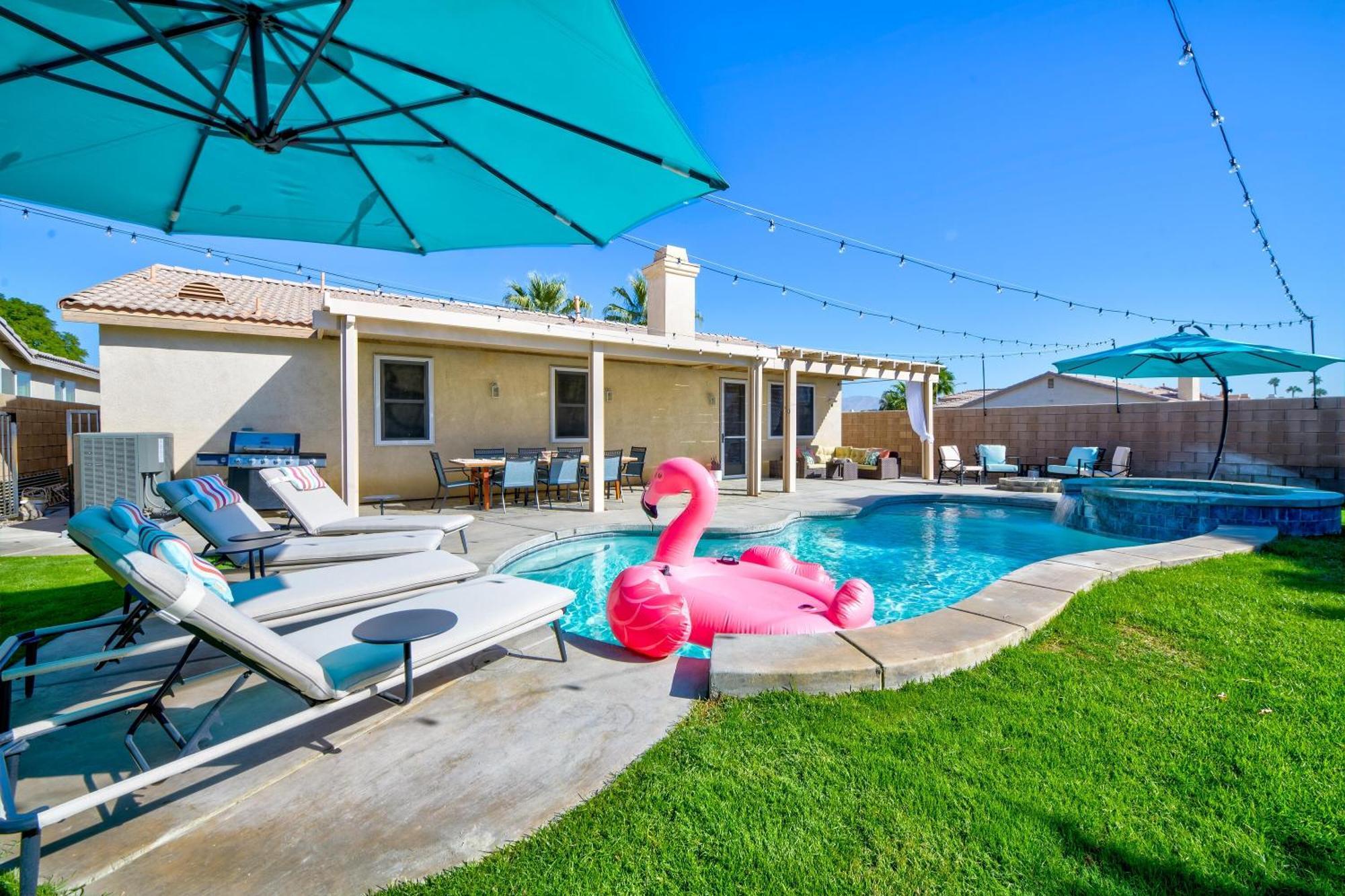 Casa Desert Muse With Heated Pool Spa Firepit Mini Golf And Games Indio Esterno foto