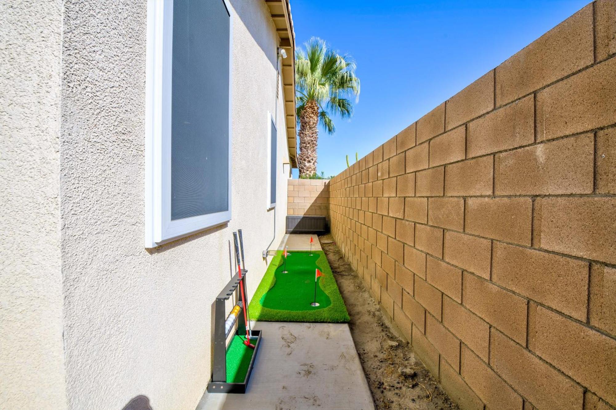 Casa Desert Muse With Heated Pool Spa Firepit Mini Golf And Games Indio Esterno foto